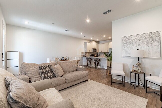 Foto del edificio - 11549 Straits Wy
