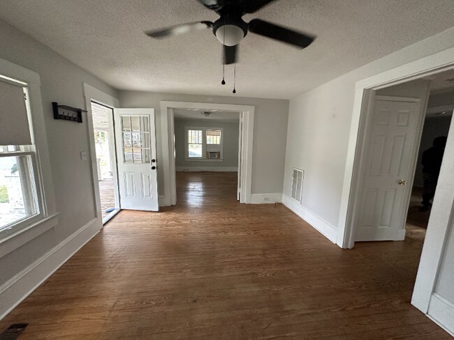 Foto del edificio - 3923 Carolina Beach Rd