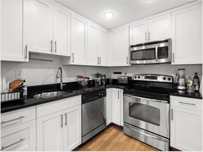 Kitchen - 445 Main St
