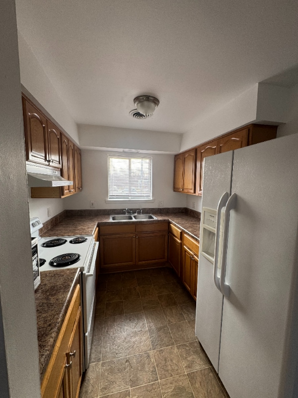 Photo - 2169 Hwy 41 S (Greenbrier, TN)