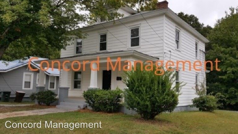 Primary Photo - 827 Silver Ave
