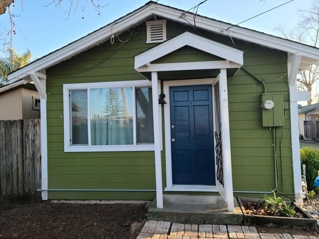 Foto del edificio - 1660 Jennings Ave