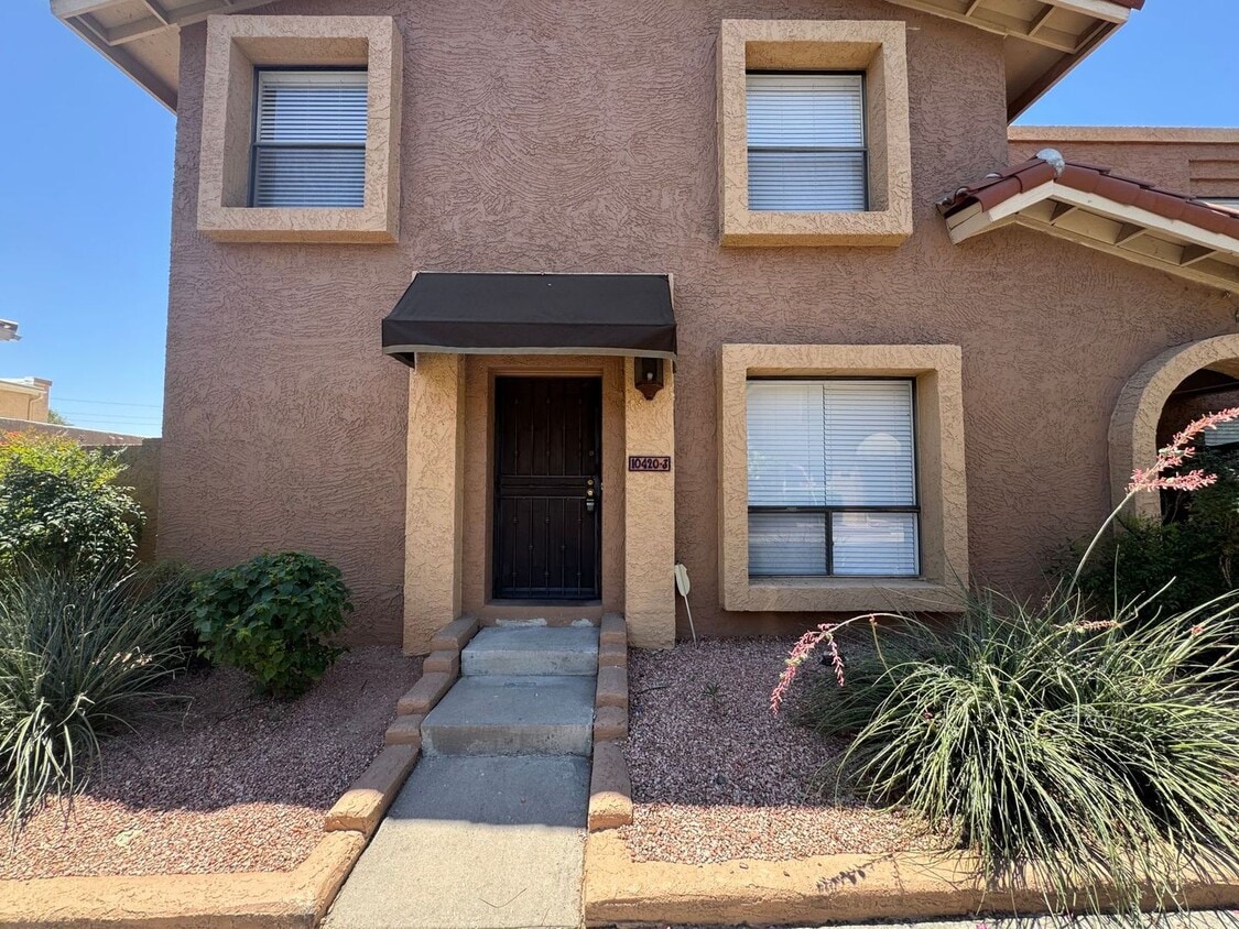 Photo - 10420 N 10th St (Phoenix, AZ)