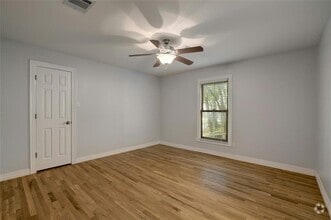 Building Photo - 2101 N Lamar Blvd