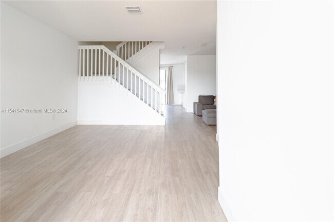 Building Photo - 3435 W 105 th Pl