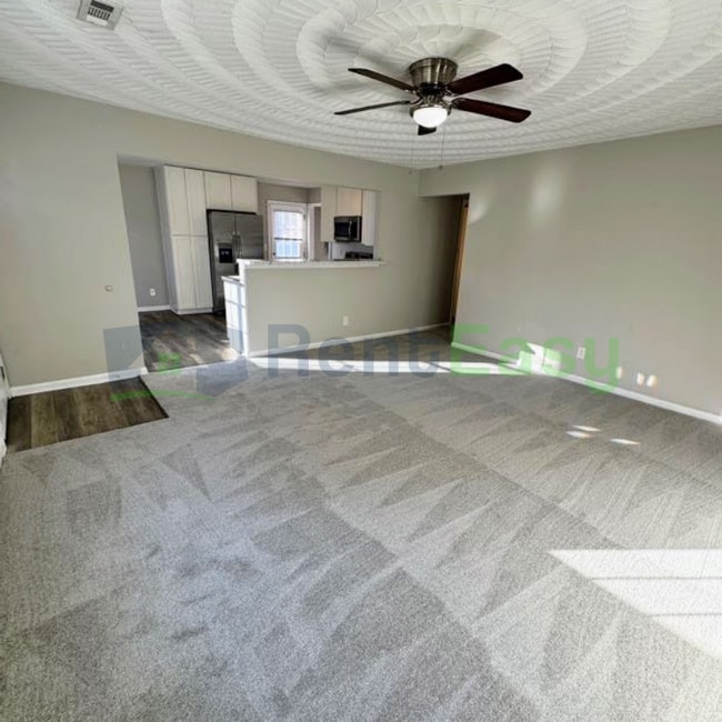 Foto del edificio - 1327 Hazel Ave