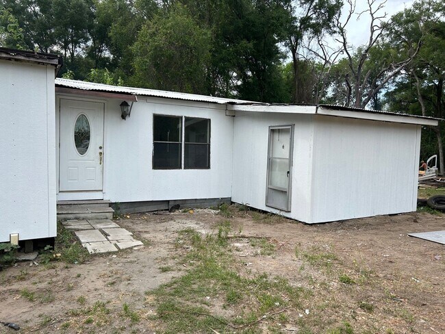 Building Photo - 4396 N Laramie Terrace