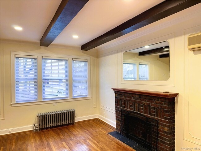 Foto del edificio - 48-43 44th St