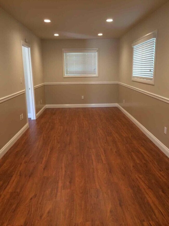 Foto del edificio - 71 Suffolk Ave