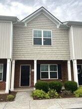 Building Photo - 813 Vigilant Dr