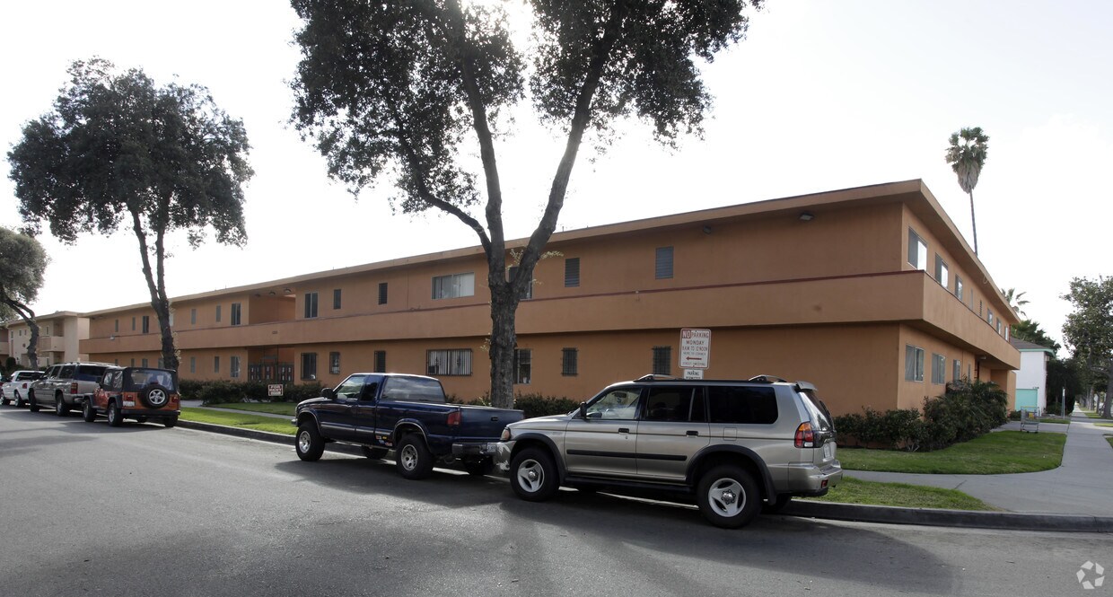 Primary Photo - Citrus Lane Apartments