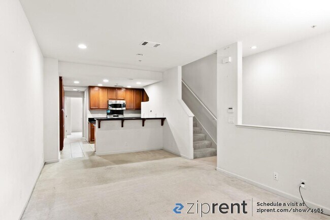 Building Photo - 2173 Beech Cir