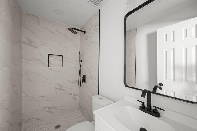 Foto del edificio - 623 N 10th St
