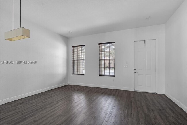 Foto del edificio - 624 SW 147th Ave