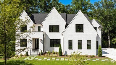 Building Photo - 312 Meadow Dr