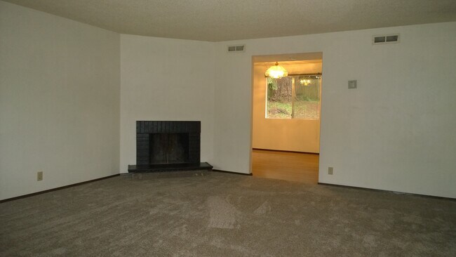Sala de estar - 271 146th Pl NE