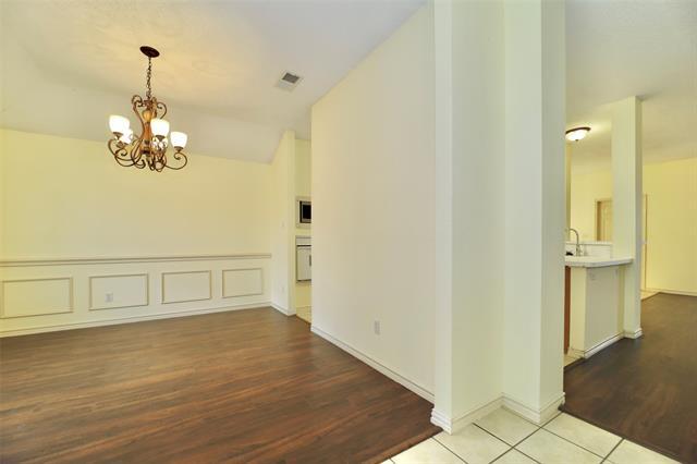 Foto del edificio - 5308 Vineyard Ln