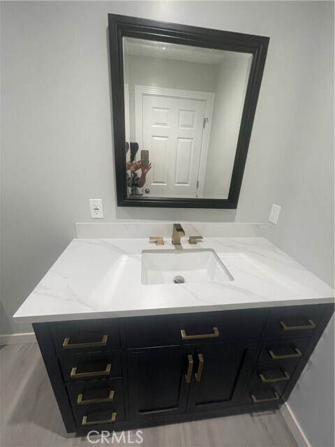 Foto del edificio - 213 E 17th St