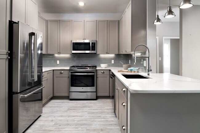 Building Photo - Avalon at Chestnut Hill