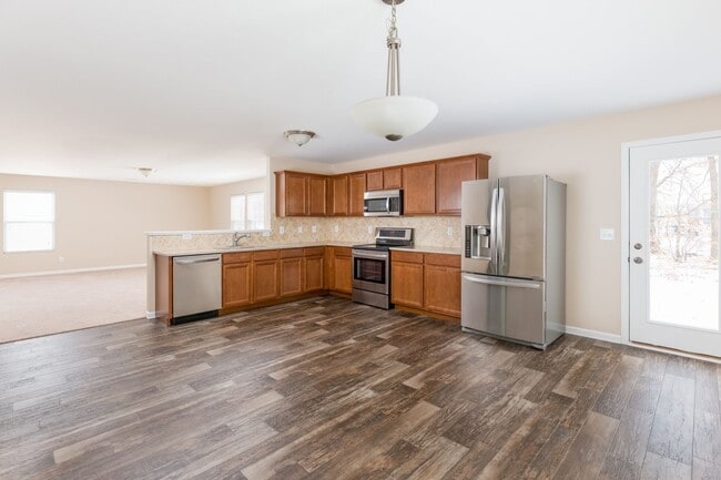 Building Photo - Largest 4 bedroom home available for lease