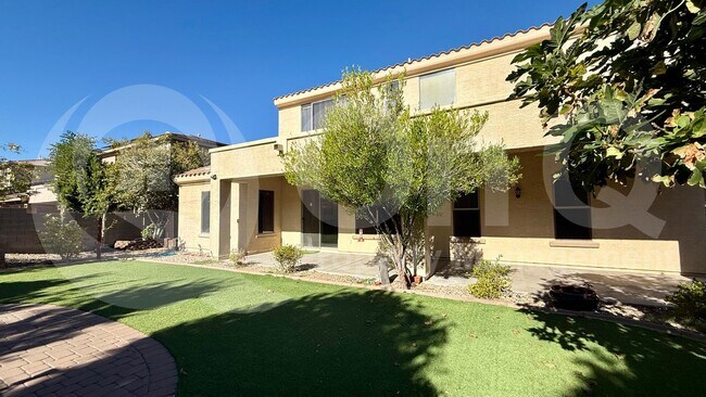 Foto del edificio - 6921 W Dale Ln