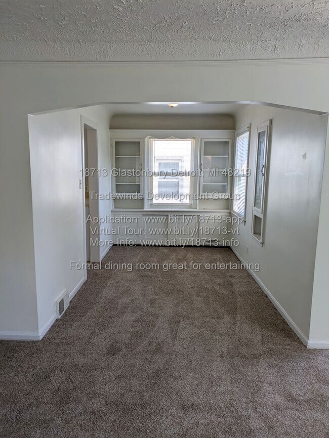 Foto del edificio - 18713 Glastonbury Rd