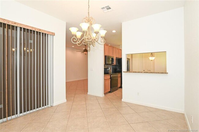 Foto del edificio - 2206 SW Cape Cod Dr