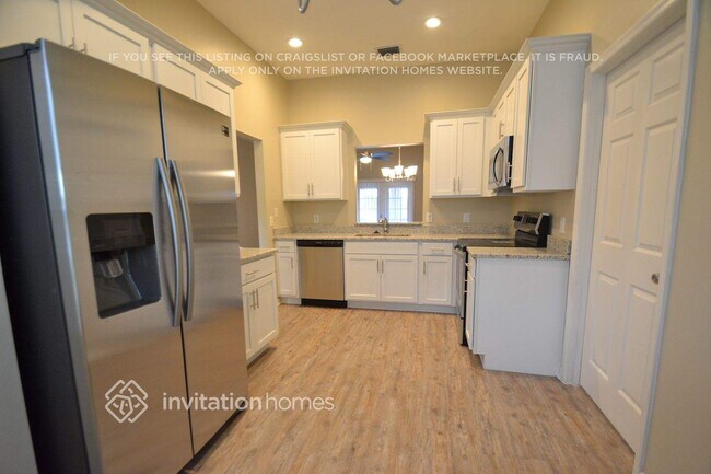 Building Photo - 1196 Walnut Grove Way