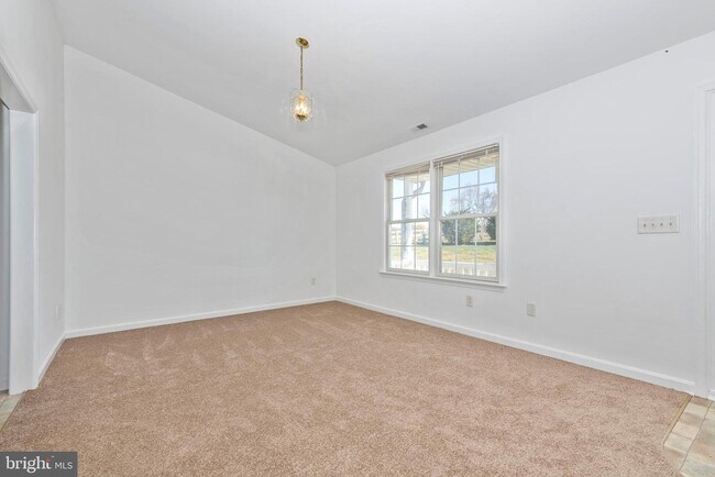 Foto del edificio - 8960 Albaugh Rd