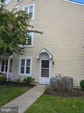 Building Photo - 621 Yorkshire Ct