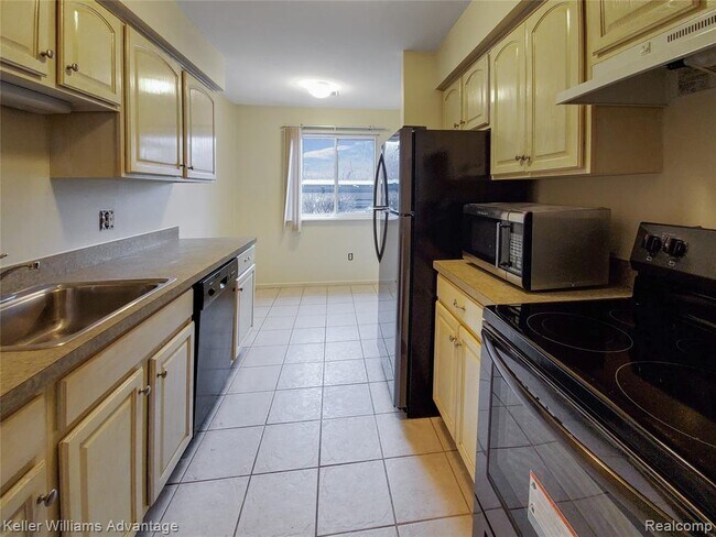 Building Photo - 31452 Orchard Creek