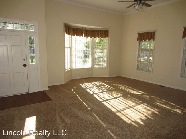 Building Photo - 3 br, 2 bath House - 305 N Church Street