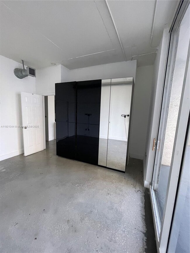 Foto del edificio - 444 NE 30th St