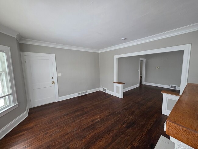 Living Room 3 - 1646 Waterbury Rd