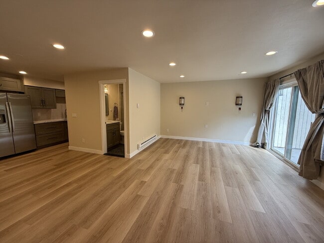 Photo - Fully Remodeled Bellevue Condo Available Now!