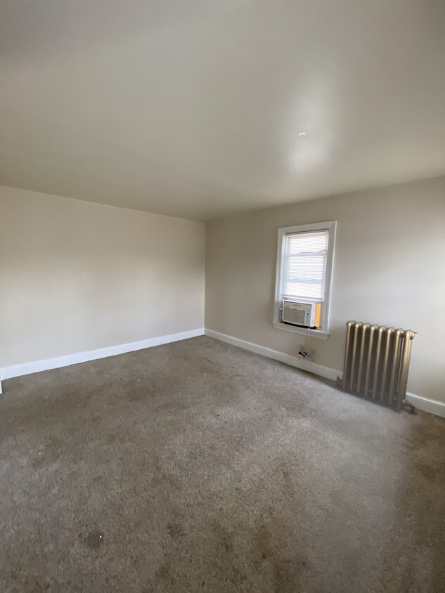 Bedroom - 320 S 3rd St
