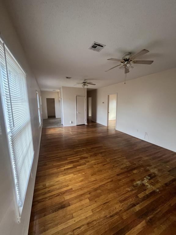 Foto del edificio - 1512 E 8th Ave