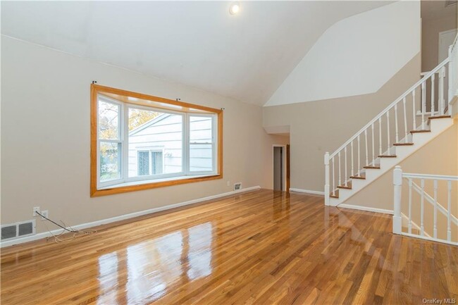 Living room - 2 Chatham Pl