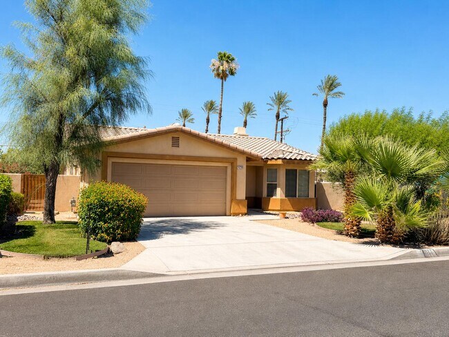 Building Photo - 74220 El Cortez Way