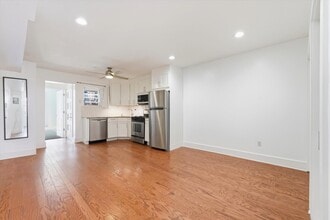 Building Photo - 281 4th St