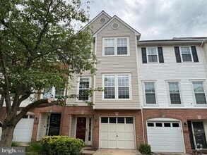 Building Photo - 12914 Titania Way