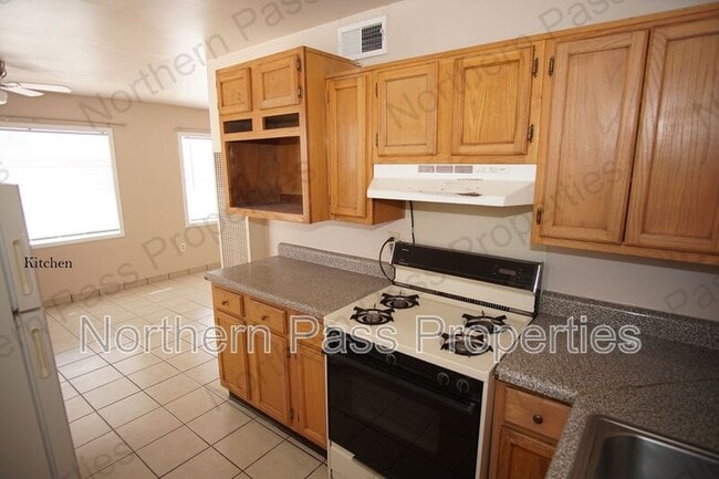 Building Photo - 429a Emerson St