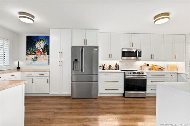 Foto del edificio - 625 NW North River Dr