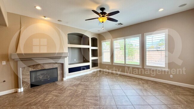 Building Photo - 5213 S Miller Pl