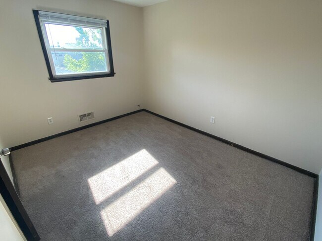 Foto del edificio - 5952-54 N 84th St