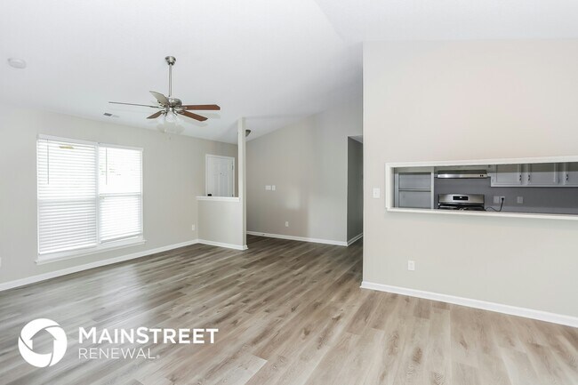 Foto del edificio - 6740 Rocklake Dr