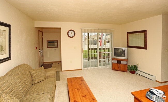 Interior Photo - Bos Creek Estates