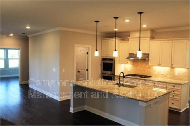 Building Photo - 1731 Foxland Blvd