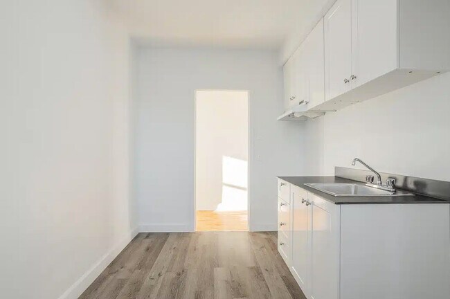 Photo du bâtiment - 1155-1175 Rue Everett