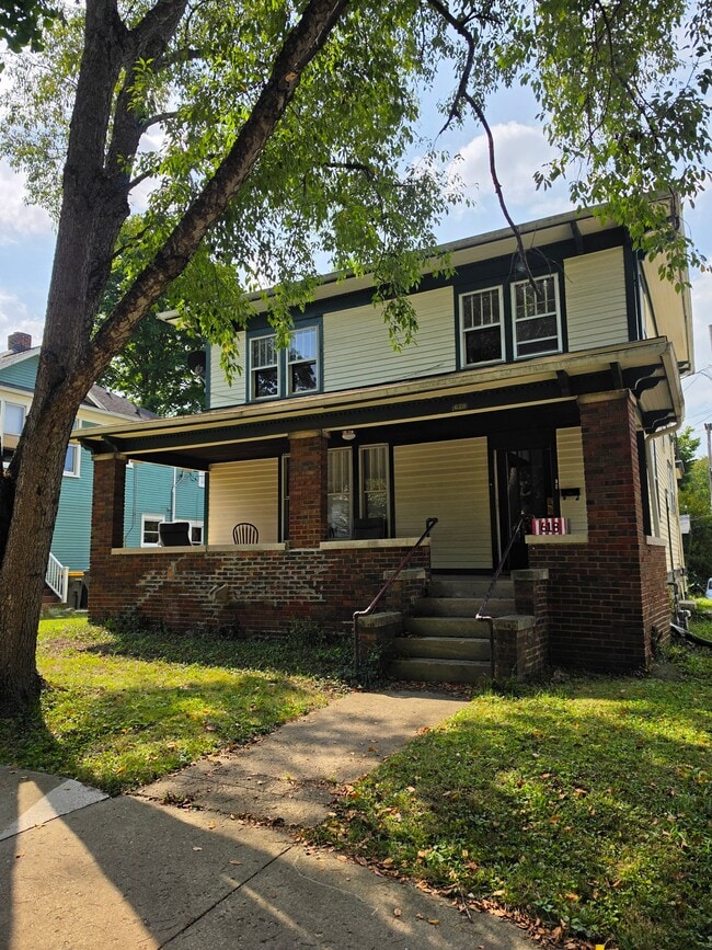Building Photo - 618 S Fess Ave